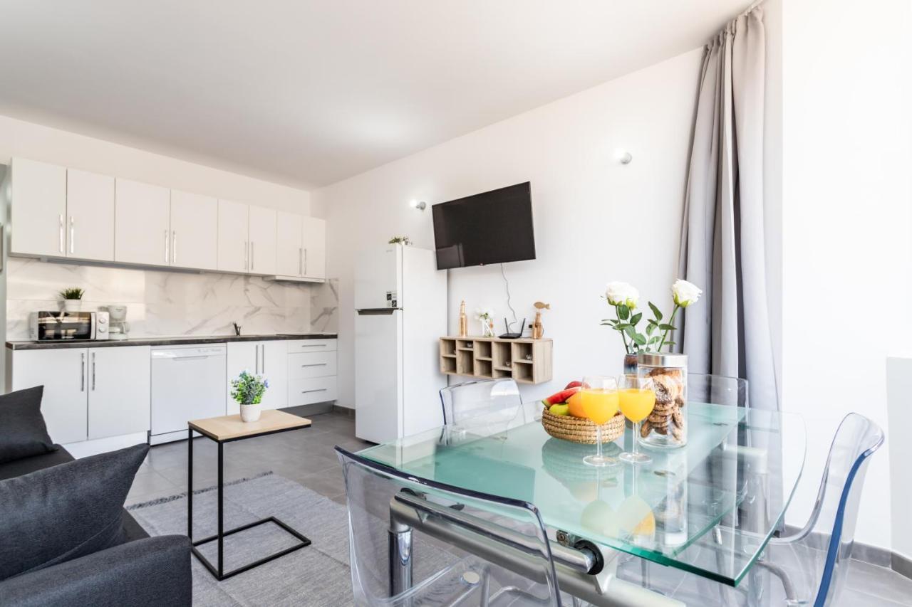 Sur Suites Palmeras 487 Фуeнхирола Екстериор снимка